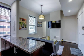 Luxury Designer Theme 1BR Apt near the Inner Harbor